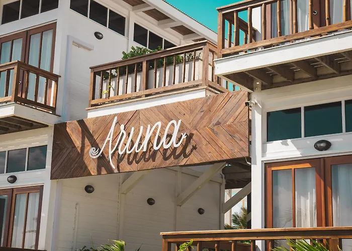 Aruna & Villas 4*