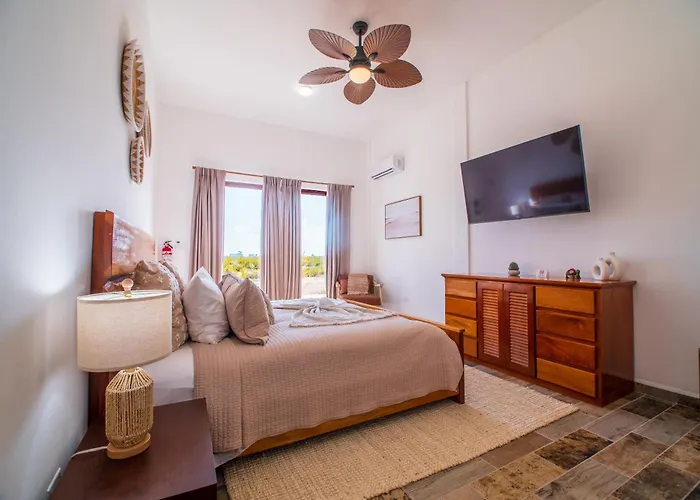 Aruna & Villas Hotel 4*