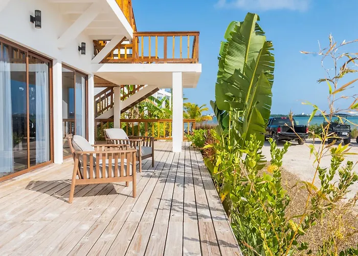 Hotel Aruna & Villas 4*