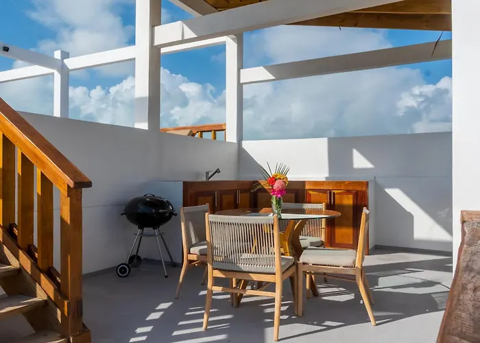 Hotel Aruna & Villas