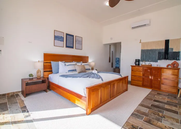 Hotel Aruna & Villas