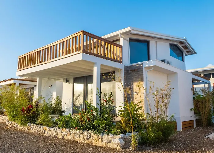 Hotel Aruna & Villas 4*