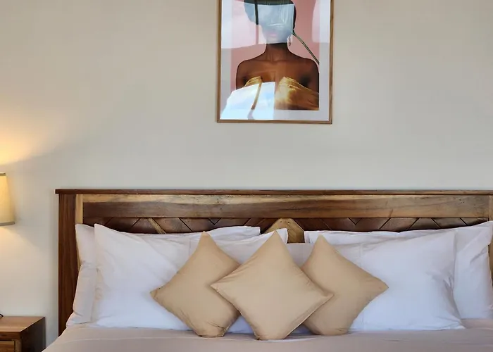 Hotel Aruna & Villas 4*